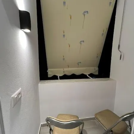 Lejlighed Spacious Ish-blloku Area Tirana