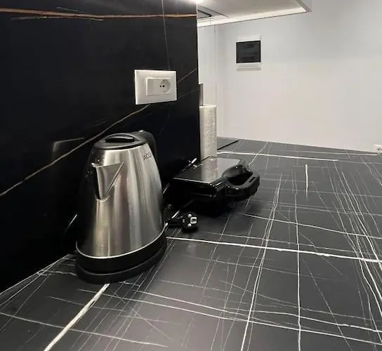 Spacious Ish-blloku Area *