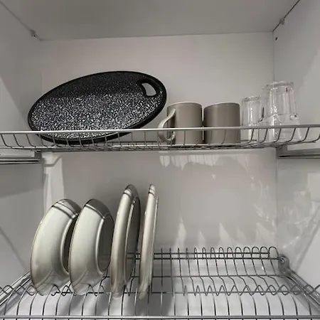 Spacious Ish-blloku Area Apartmán Tirana